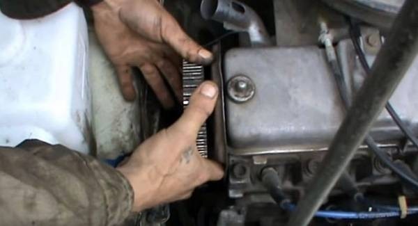 Самостоятельный ремонт и замена помпы на автомобилях ВАЗ 2108-099
