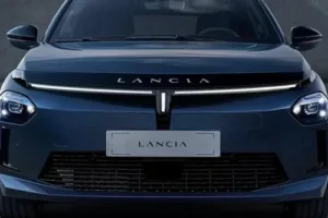 Lancia Ypsilon – способен проехать 403 км на одной зарядке