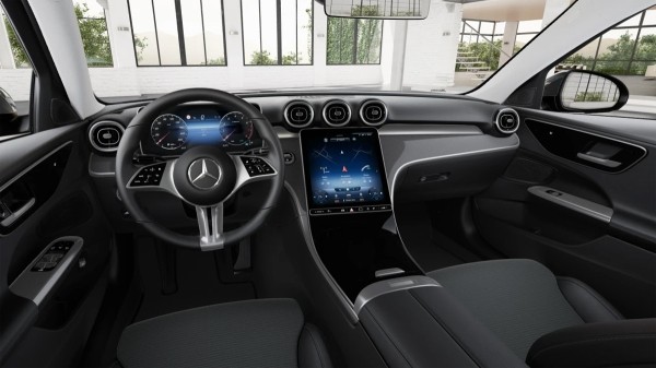 Mercedes-Benz C-класса и GLC: новая медиасистема и меньше кожи