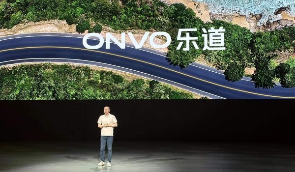 Nio расширяется: представлен электромобиль Onvo L60