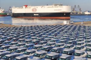 Евросоюз повысил ввозные пошлины на электромобили из Китая