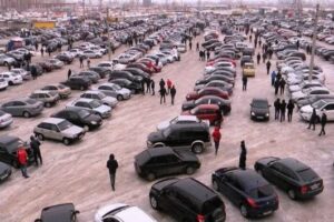 Автомобиль в России за 300 тысяч рублей