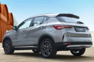 Jetour X50 2024: цены в России на новый компактный кроссовер. Конкурент Haval Jolion. Цены ниже 2 млн рублей