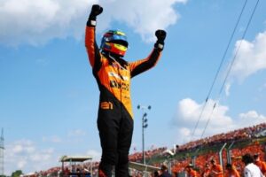 Пилот «Макларена» Пиастри одержал первую победу в «Формуле‑1», став победителем Гран‑при Венгрии