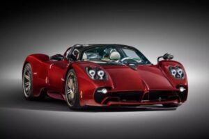 Гиперкар Pagani Utopia Roadster предложил два варианта крыши