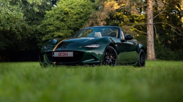 Двухлитровая Mazda MX-5 прощается с Европой спецверсией Geshi