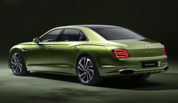 Представлен обновленный седан Bentley Flying Spur