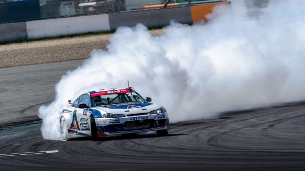 Ниссан с мотором от Тойоты: тюнинг Nissan Silvia S15 для RDS GP